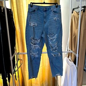 American Eagle Outfitters - curvy mom jean - size 16